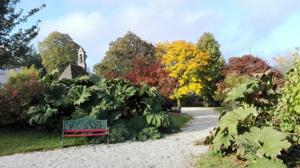 Gite Atypique Dans Une Chapelle Briec Exterior photo